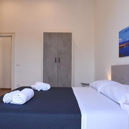 Appartamento Downtown Umberto 74 Napoli Esterno foto