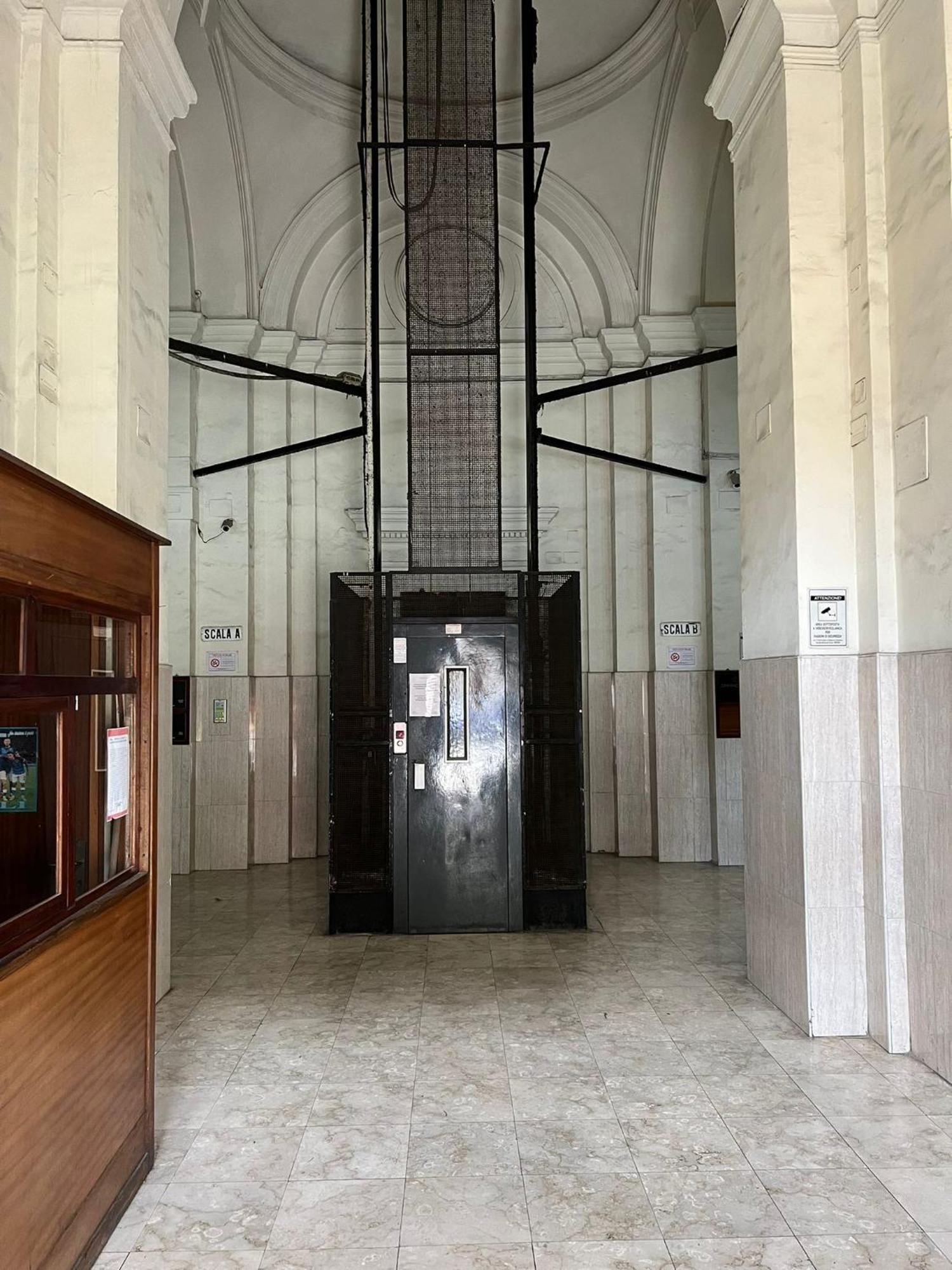 Appartamento Downtown Umberto 74 Napoli Esterno foto