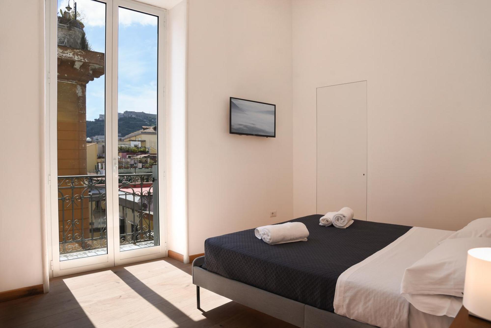 Appartamento Downtown Umberto 74 Napoli Esterno foto