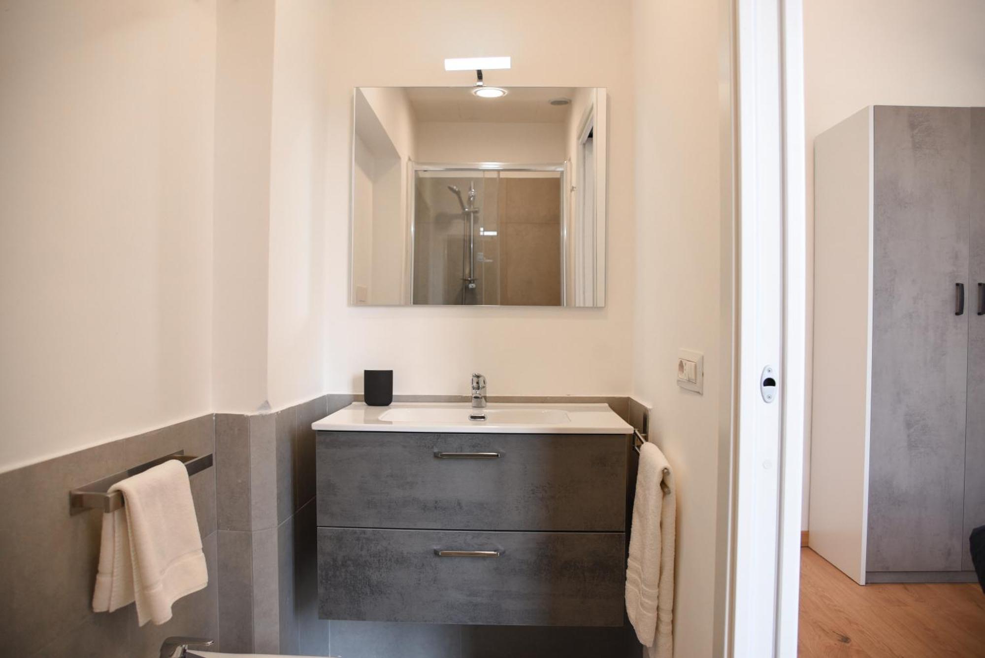Appartamento Downtown Umberto 74 Napoli Esterno foto