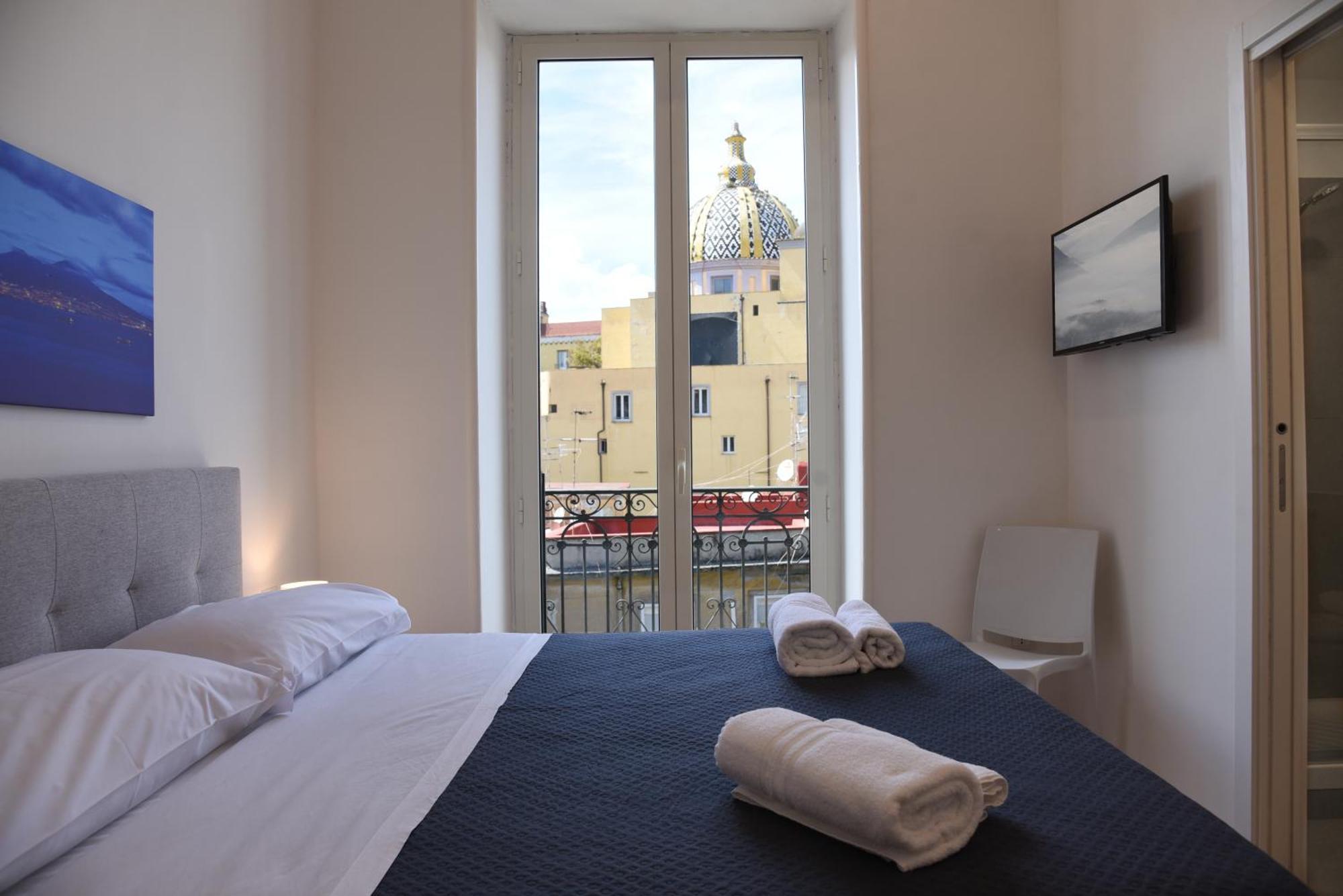 Appartamento Downtown Umberto 74 Napoli Esterno foto