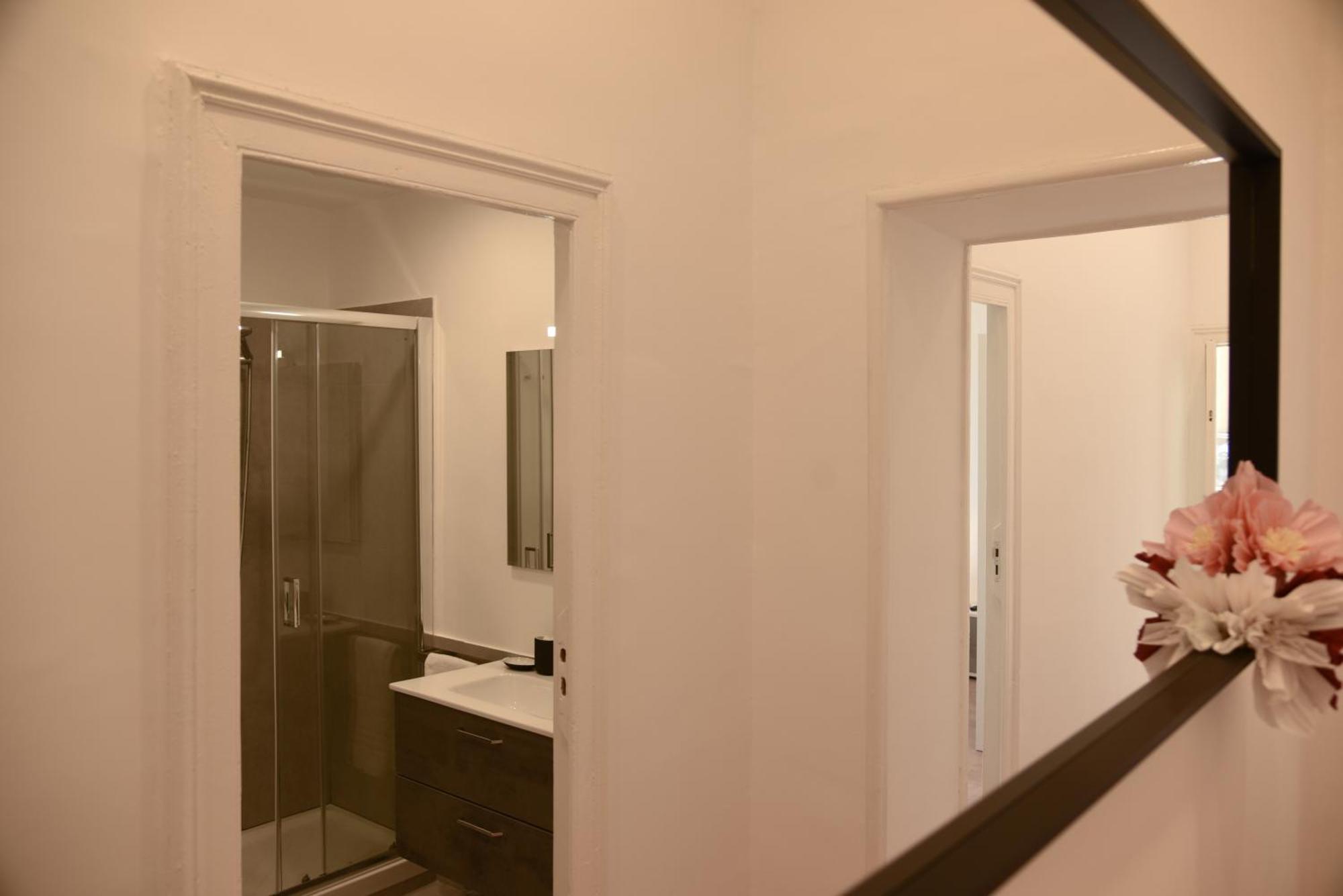 Appartamento Downtown Umberto 74 Napoli Esterno foto