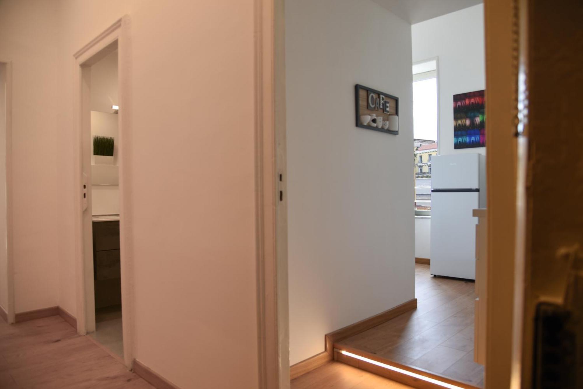 Appartamento Downtown Umberto 74 Napoli Esterno foto