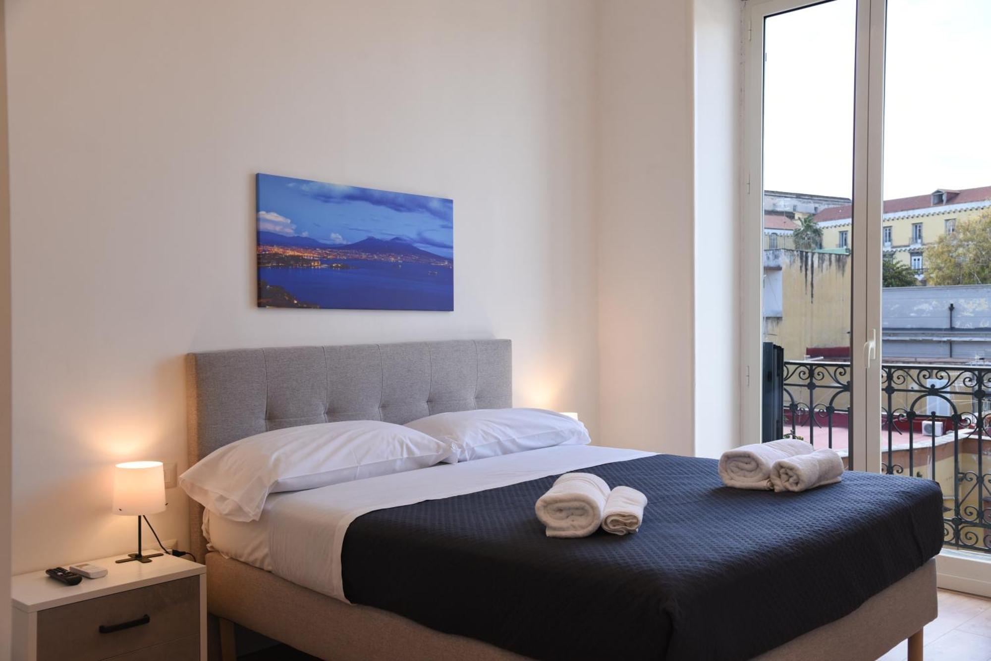 Appartamento Downtown Umberto 74 Napoli Esterno foto