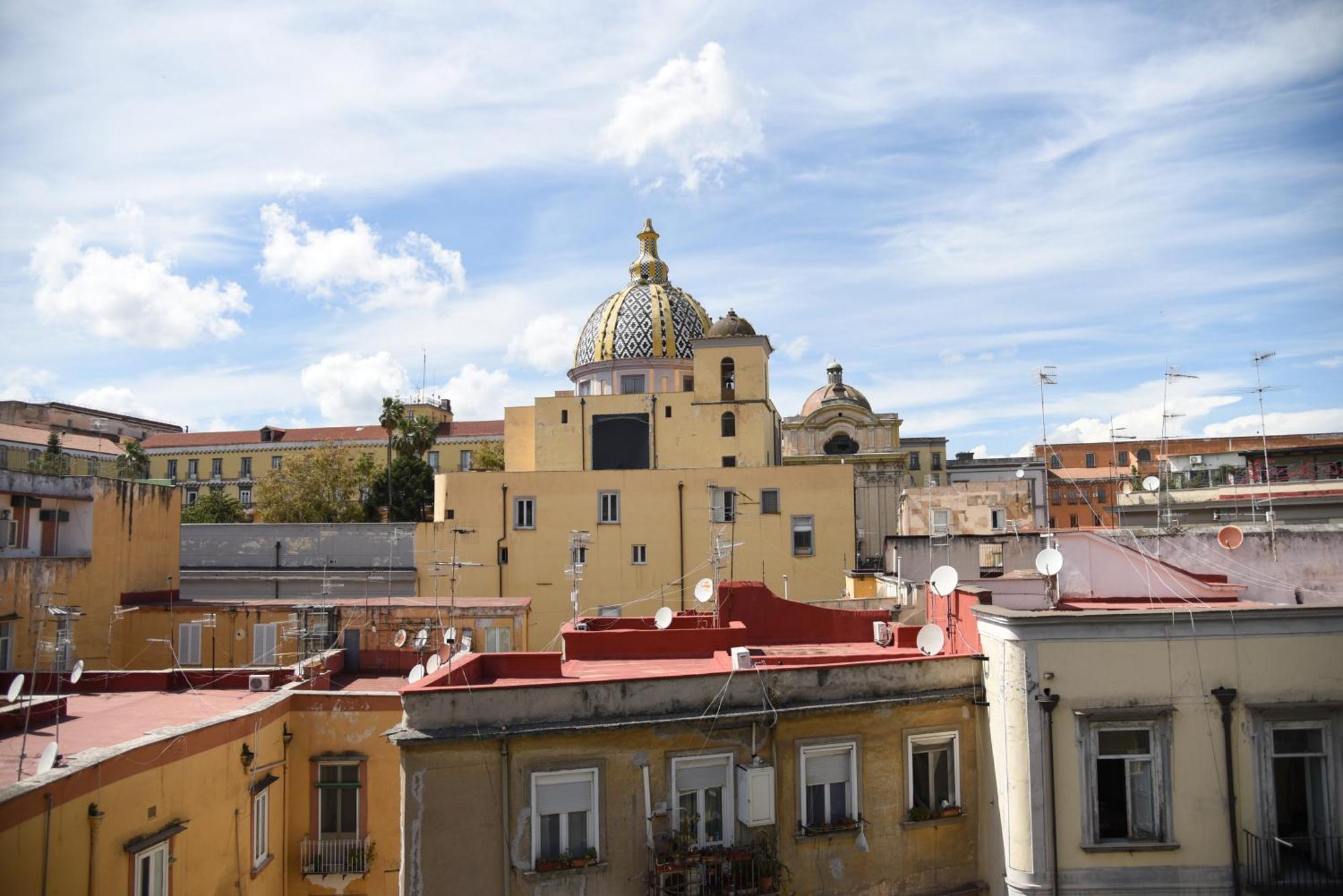 Appartamento Downtown Umberto 74 Napoli Esterno foto