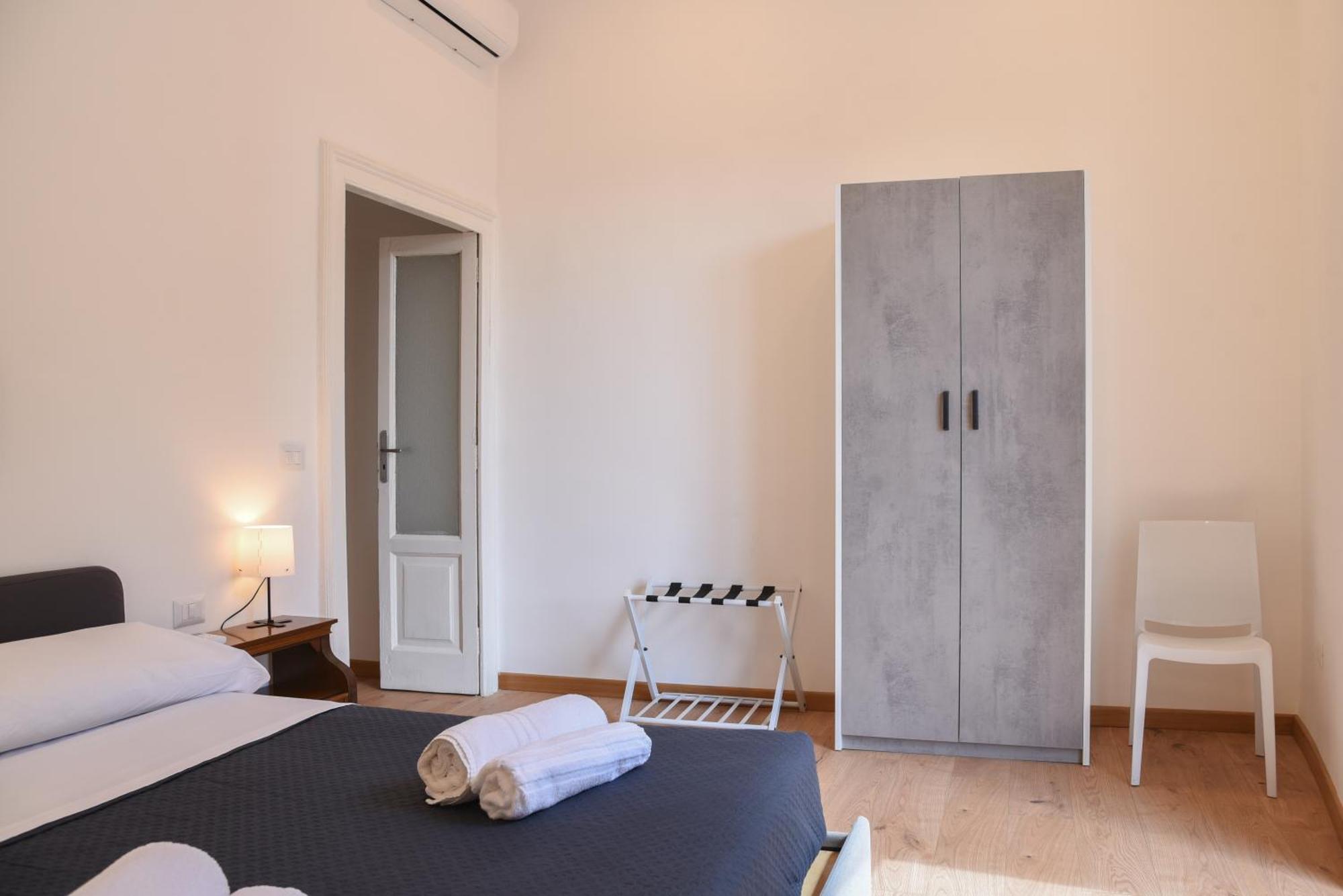Appartamento Downtown Umberto 74 Napoli Esterno foto