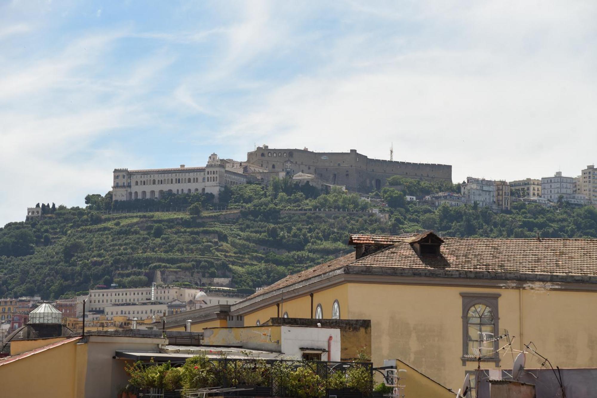 Appartamento Downtown Umberto 74 Napoli Esterno foto